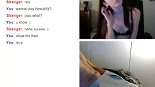 Vaikinas įtraukta į savo kolekciją naminis porno su gražia šviesiaplaukė