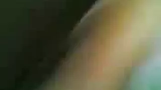 Analinis šūdas graži šviesiaplaukė