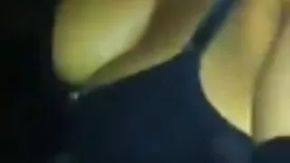 Tatuiruotę mergina puikiai tinka didelis gaidys