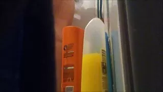 Mergina pirmą kartą davė asilas studentas