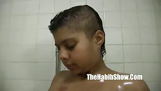 Vaikinas fucks nuotaka ir jos busty MAMA
