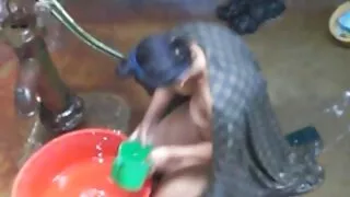Chuliganai turi įprotį sušikti mokytojai su minia