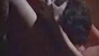 Tatuiruotę vaikinas susitrenkiau Hottie ilgas kojas, nakvynės namai