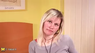Upskirt, kaip jie turėtų būti pakliuvom į gangbang ir užpildyti savo veidus su cum